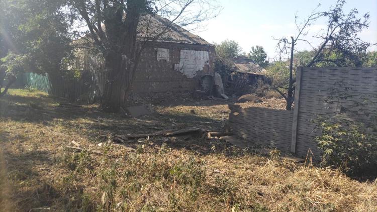 В Константиновке FPV-дрон атаковал авто, артиллерия ударила по частному дому