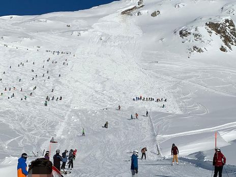 На горнолыжных курортах Австрии и Швейцарии сошли лавины, есть пострадавшие 