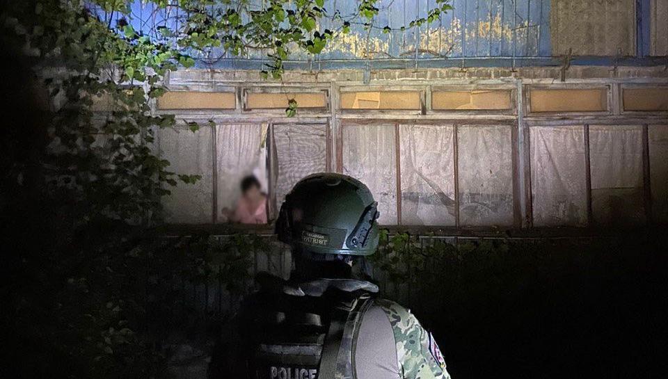 За добу на Донеччині росіяни зруйнували 11 житлових будинків, дамбу, підприємство. Зведення від поліції