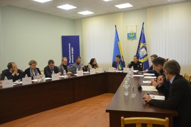 Мариуполь посетила делегация Европейского совета по международным отношениям