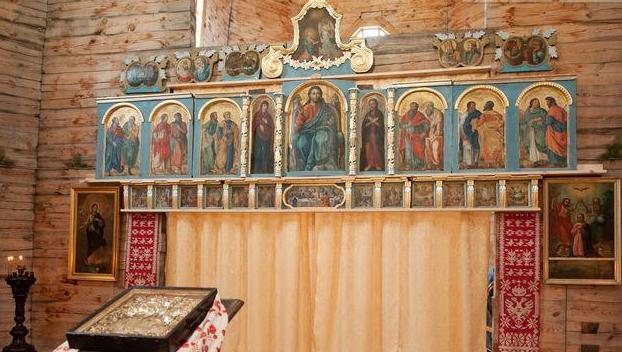 В Украине власть отмаливает грехи в личных храмах