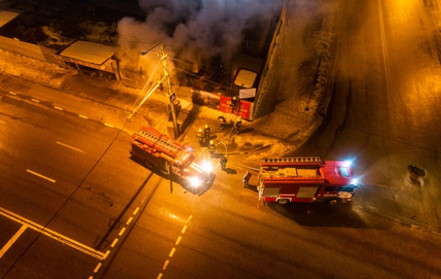 В Днепре произошел пожар на стройке