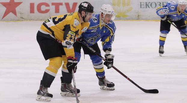 В нынешнем сезоне херсонцы восемь раз из восьми обыграли белоцерковчан в регулярном чемпионате УХЛ  