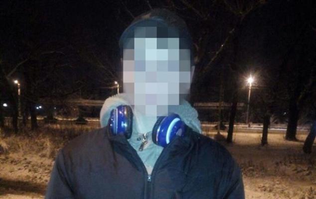 В Харькове подростки ограбили киоск