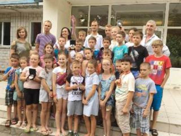 Известный пловец-паралимпиец учил детей в санатории Курахово позитивному отношению к жизни