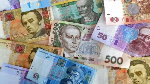 Реальная зарплата за март в Украине выросла впервые за два года