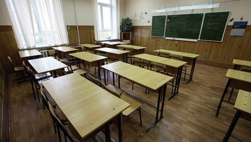 В Константиновке на дистанционное обучение перешли школьники восьми учебных учреждений