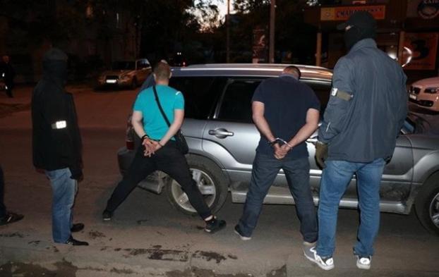 В Харькове задержаны полицейские, которые «крышевали» наркоторговцев