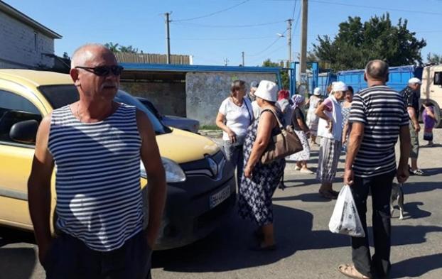 В Одесской области перекрыли дорогу из-за подорожания проезда
