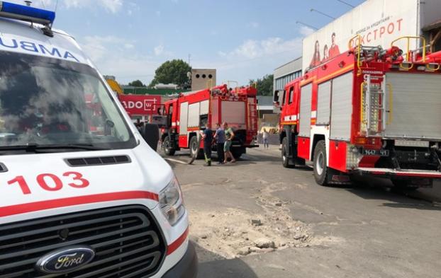 В Киеве произошел пожар в торговом центре «Квадрат»
