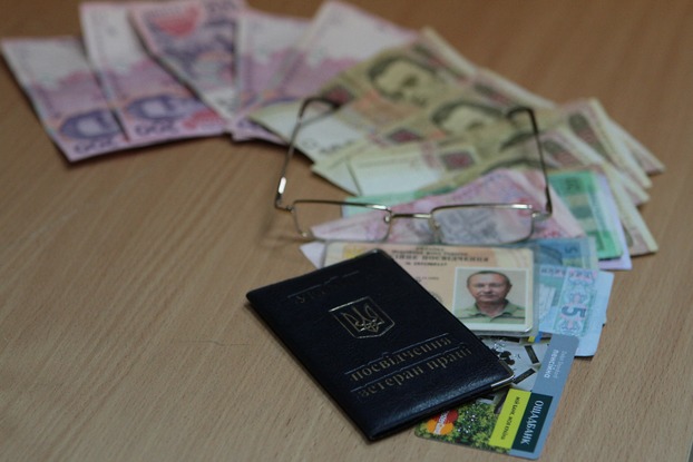 В Украине могут увеличить пенсионный возраст: подробности