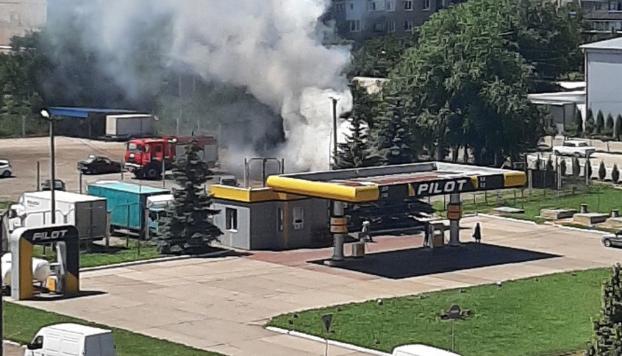 В Константиновке случился пожар рядом с АЗС (обновлено)