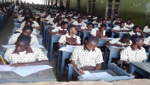 В Нигерии закрыли половину учебных заведений 