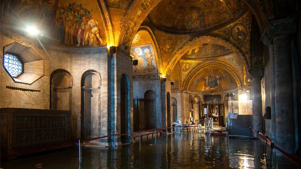 Наводнение в Венеции: Власти объявили чрезвычайное положение