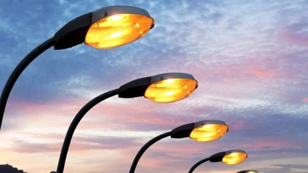 Да будет свет: улицы Мариуполя снова будут с ночным освещением