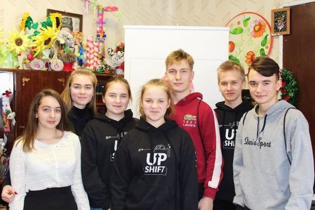 Добропольские школьники  дают новую жизнь старым вещам 