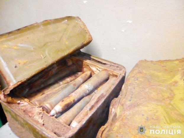 Житель Бахмута нашел боеприпасы в цинковых упаковках