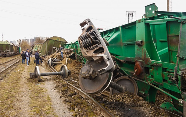 Авария на железной дороге в Киеве: в «Укрзализнице» назвали причину