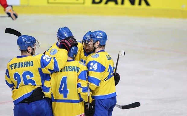 Сборная Украины по хоккею дважды уступила «Юности»