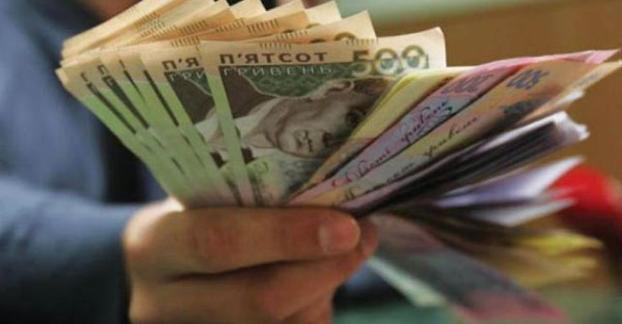 Кто в Донецкой области в месяц зарабатывает более 30 000 гривень