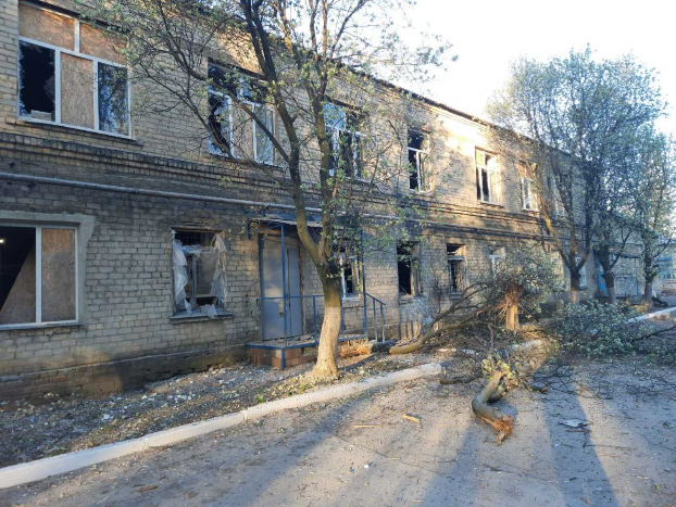 Больница оказалась под обстрелом в Донецкой области — фото