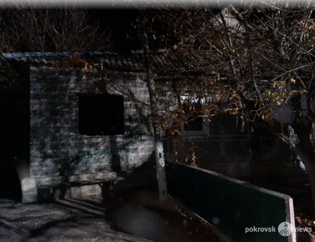 В ночь на среду в Покровске сгорел жилой дом