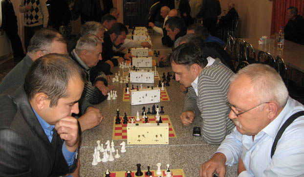 Добропольские шахматисты победили на турнире в Мирнограде