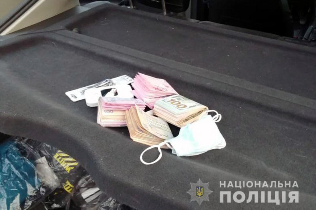 В Краматорске трое в масках совершили разбойное нападение на предпринимателя