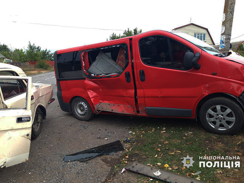 В Донецкой области в ДТП пострадало 10 человек