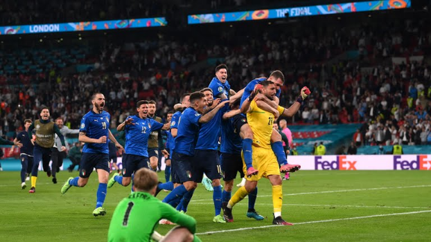 Италия в серии пенальти обыграла Англию и стала чемпионом Европы
