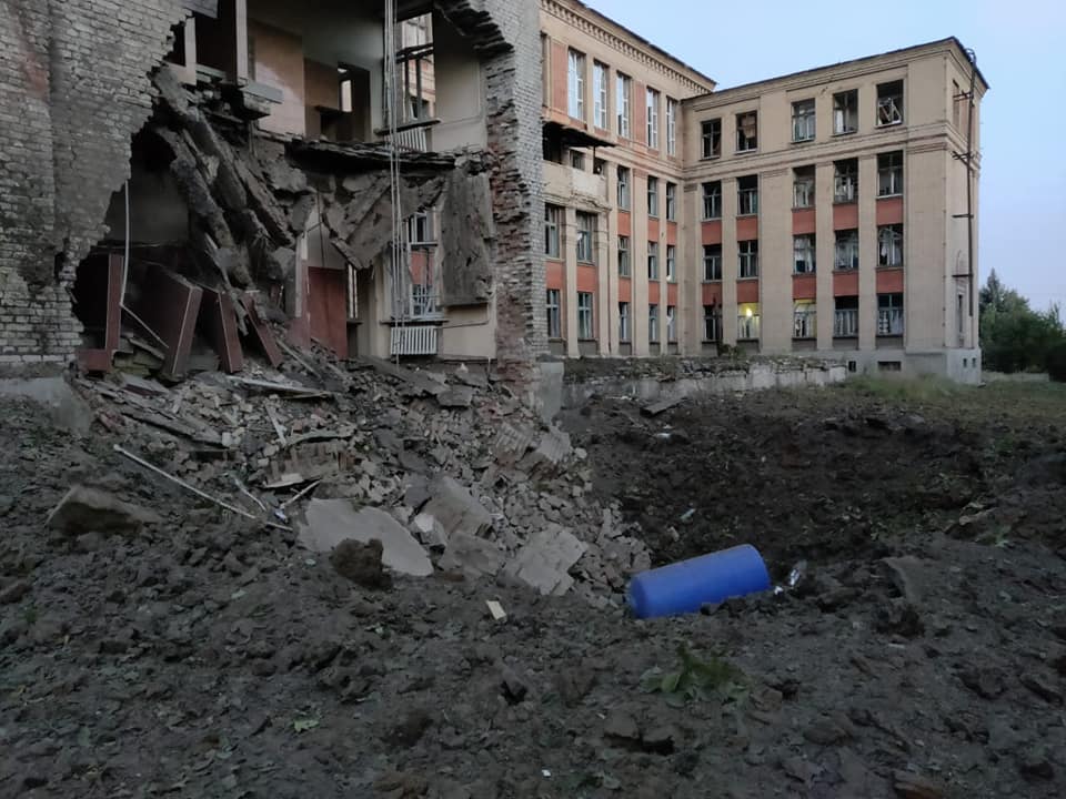 В Константиновке разрушена еще одна школа