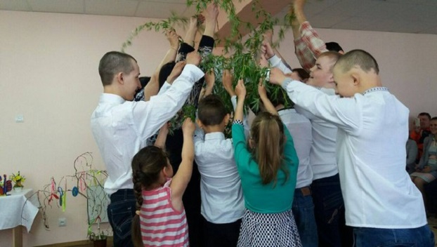 В Курахово и Марьинке провели праздники для детей с инвалидностью