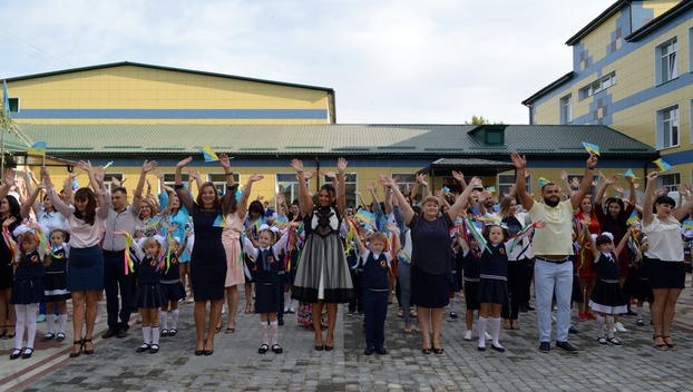 В Доброполье открыли опорную школу
