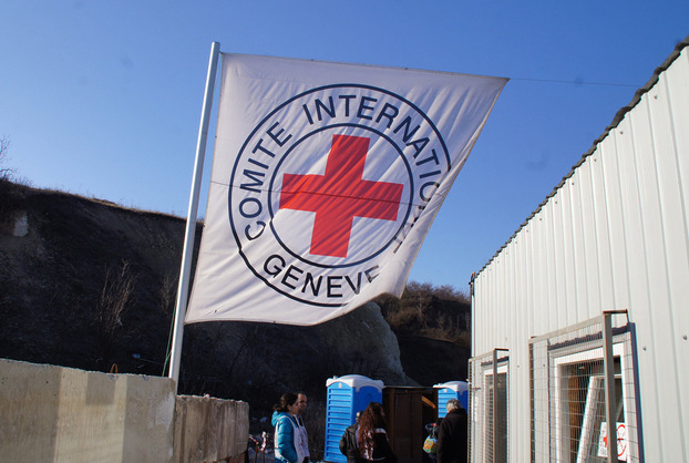 Красный Крест отправил на Донбасс 160 тонн гуманитарки