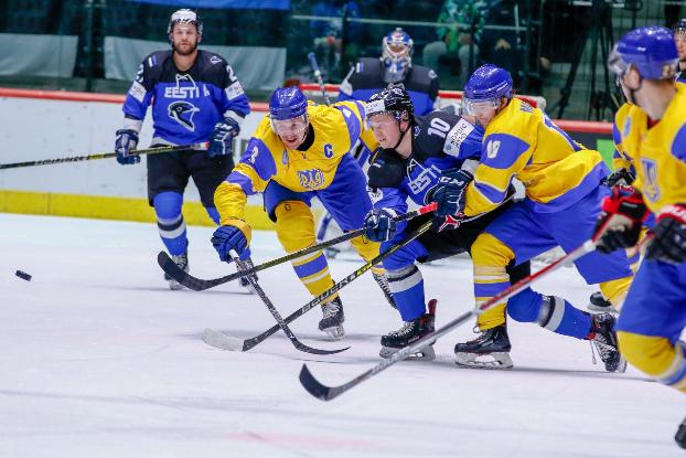 Национальная сборная по хоккею выступит осенью на турнире в Эстонии