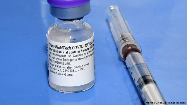 COVID-19: Минздрав назвал условия вакцинации детей старше 12 лет