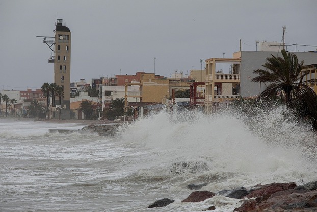 Жертвами шторма в Испании уже стали четыре человека