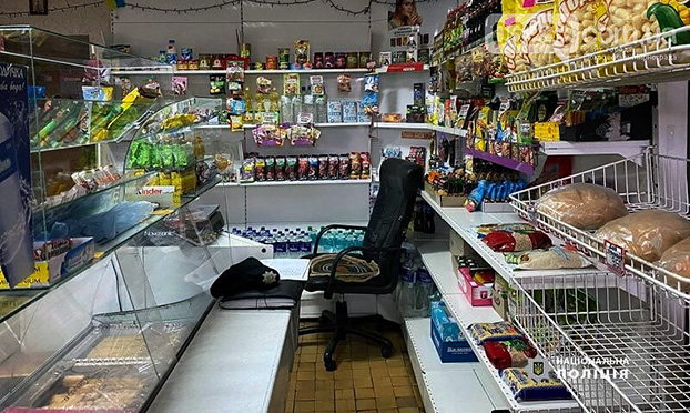 В Родинском ограбили магазин при помощи ножниц