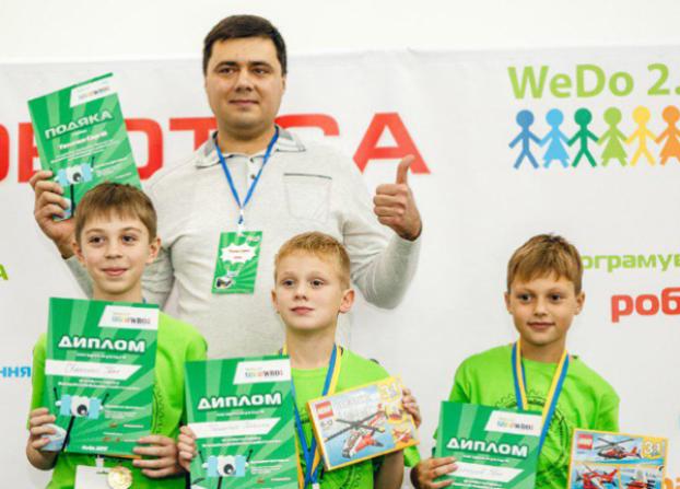 На Всемирной олимпиаде роботов Украину представят дети из Донецкой области