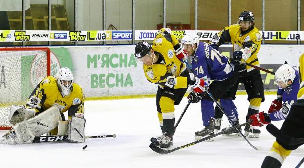 «Белый Барс» добыл первую победу в плей-офф чемпионата УХЛ над «Ледяными Волками»