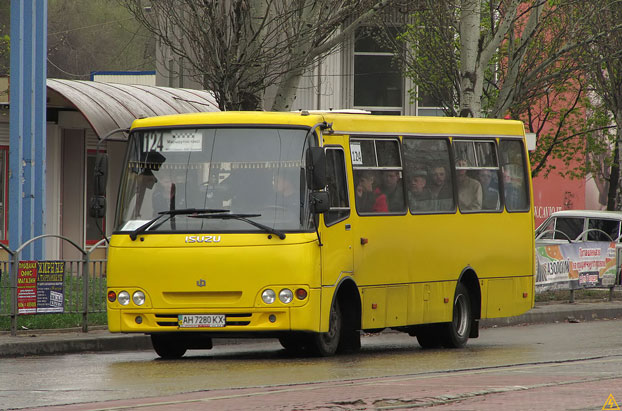 В Мариуполе автобусы временно будут ездить по другому маршруту