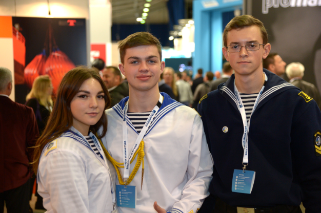 Студентов-моряков Донбасса впечатлили достопримечательности Нидерландов и международная выставка Europort 