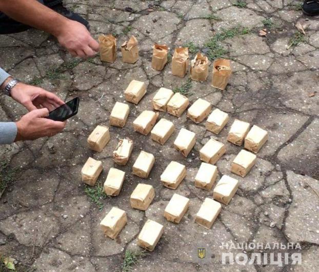 Под Мариуполем СБУ и полиция задержали торговца боеприпасами 