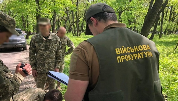 В Донецкой области за взятку задержан командир роты 