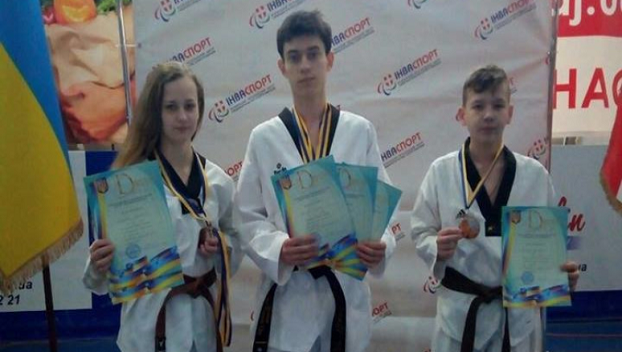 Спортсмены из Дружковки взяли полный комплект медалей на Чемпионате Украины по тхэквондо