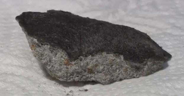 В Японии кусок метеорита проломил крышу жилого дома