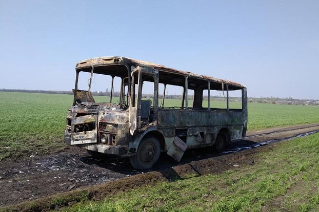 В Покровском районе на ходу загорелся пассажирский автобус