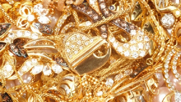 В Харьковской области из ювелирного магазина украли несколько килограммов золота 