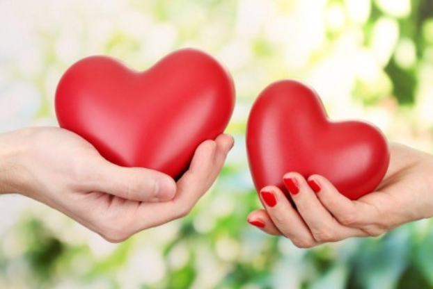 День святого Валентина: что чаще всего дарят влюбленные украинцы