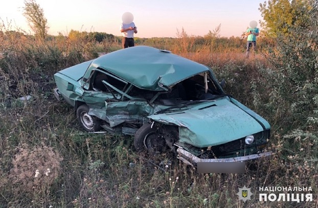 В Покровске столкнулись два автомобиля, есть пострадавшие